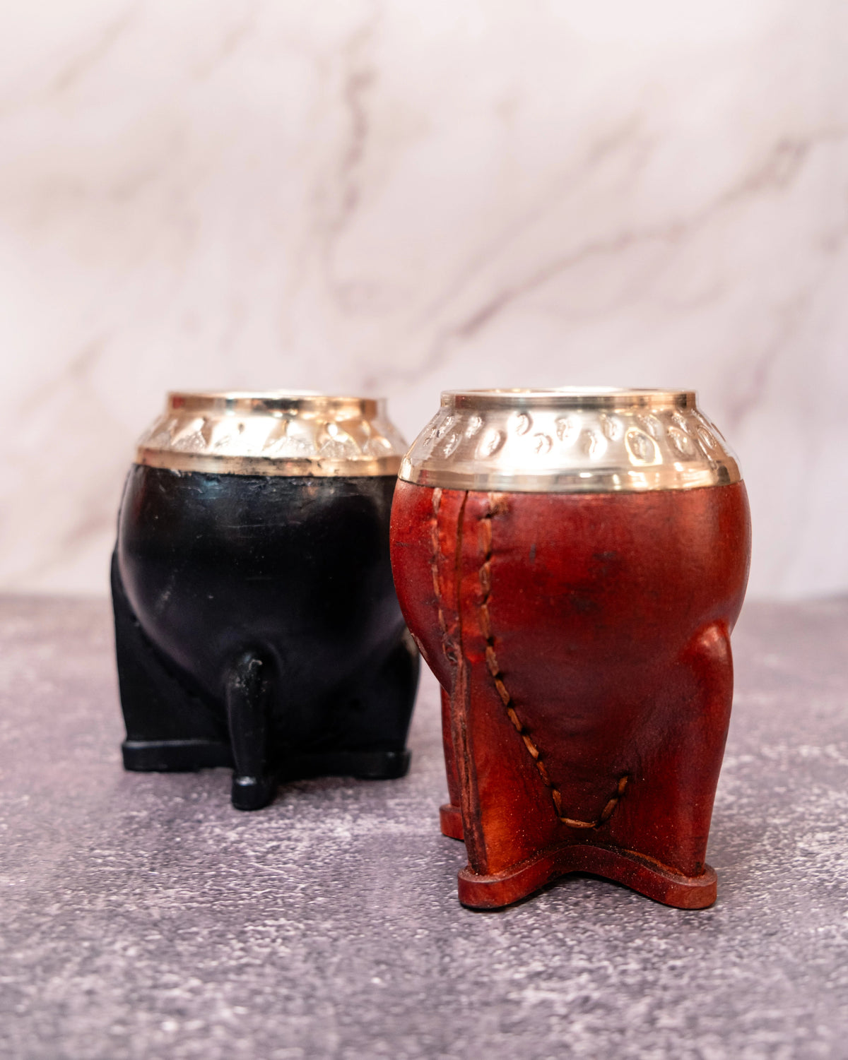 marron y negro