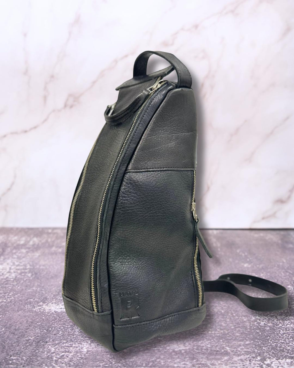 Bolso matero de cuero